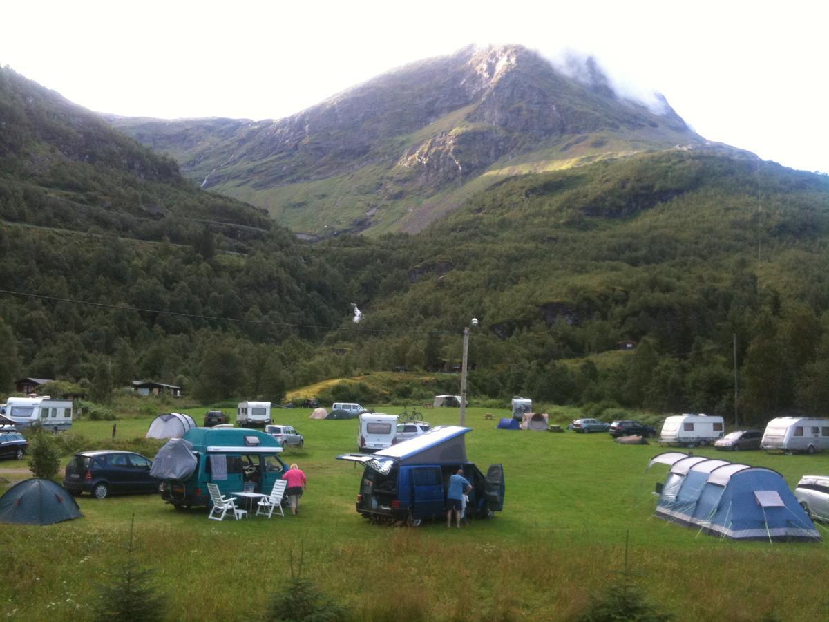 Dalen Gaard Camping Og Hytter Гейрангер Экстерьер фото