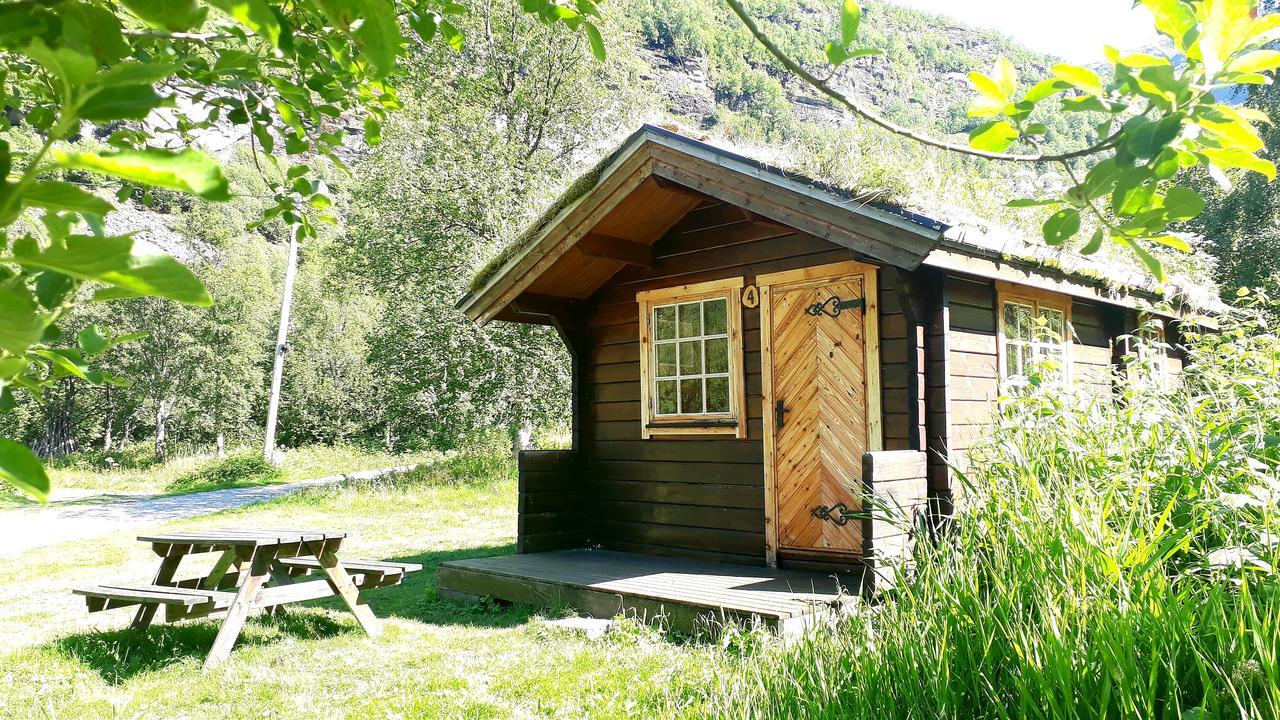 Dalen Gaard Camping Og Hytter Гейрангер Экстерьер фото